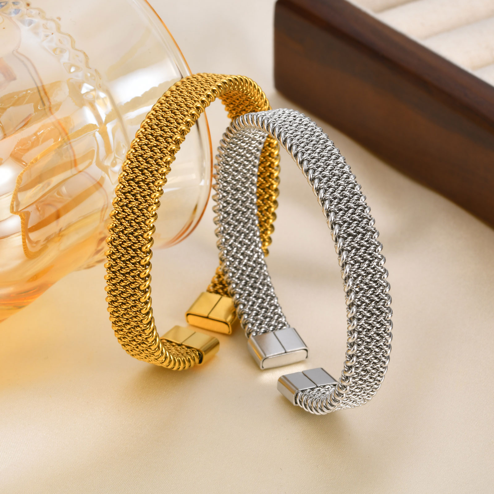 Mesh Strap Metal - 10 mm gevlochten stretchband open armband,