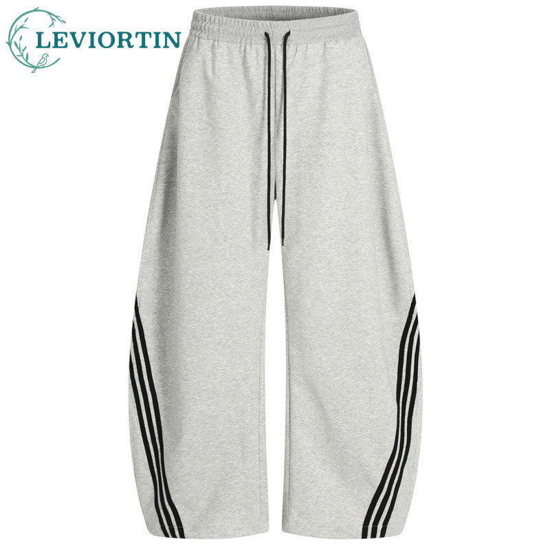 Trendy streetwear-stijl voor h - Curved Spring Bar recensie en prijs